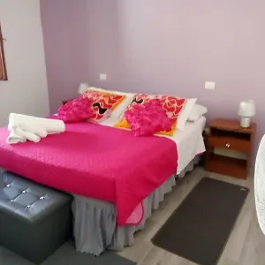  Alloggio in famiglia Smeralda Room's